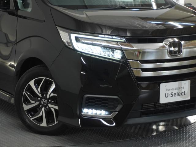 ステップワゴンスパーダ スパーダホンダセンシング ナビ 両側電動扉 バックカメラ ETC 三列シート サイドバイザー わくわくゲート 後席シェード 革巻ステアリング 運転席ハイトアジャスターシート デジパネ インテリア内装ブラック パドルシフト(31枚目)