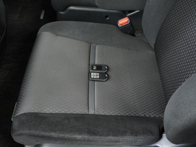 ステップワゴンスパーダ スパーダホンダセンシング ナビ 両側電動扉 バックカメラ ETC 三列シート サイドバイザー わくわくゲート 後席シェード 革巻ステアリング 運転席ハイトアジャスターシート デジパネ インテリア内装ブラック パドルシフト(34枚目)