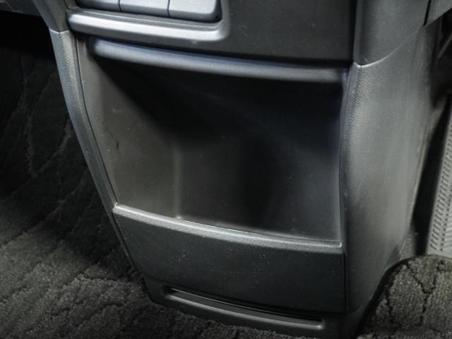 ステップワゴンスパーダ スパーダホンダセンシング ナビ 両側電動扉 バックカメラ ETC 三列シート サイドバイザー わくわくゲート 後席シェード 革巻ステアリング 運転席ハイトアジャスターシート デジパネ インテリア内装ブラック パドルシフト(61枚目)