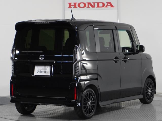 Ｎ－ＢＯＸカスタム Ｌターボスタイル＋ブラック　１オ－ナ－　ナビ　Ｒカメ　ＥＴＣ　両電扉　ＢＴ　地デジ　シートヒーター　ブラックアルミホイール　運転席ハイトアジャスターシート　合皮シート　インテリア内装ブラック　シートバックテーブル　サイドバイザー（15枚目）