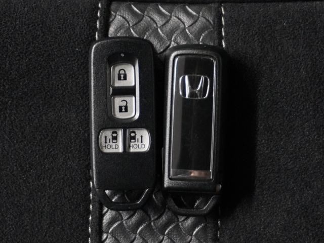 Ｎ－ＢＯＸカスタム Ｌターボスタイル＋ブラック　１オ－ナ－　ナビ　Ｒカメ　ＥＴＣ　両電扉　ＢＴ　地デジ　シートヒーター　ブラックアルミホイール　運転席ハイトアジャスターシート　合皮シート　インテリア内装ブラック　シートバックテーブル　サイドバイザー（18枚目）