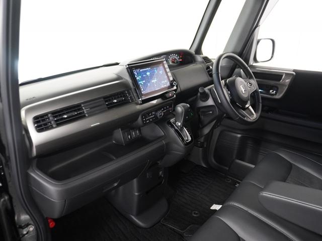 Ｎ－ＢＯＸカスタム Ｌターボスタイル＋ブラック　１オ－ナ－　ナビ　Ｒカメ　ＥＴＣ　両電扉　ＢＴ　地デジ　シートヒーター　ブラックアルミホイール　運転席ハイトアジャスターシート　合皮シート　インテリア内装ブラック　シートバックテーブル　サイドバイザー（37枚目）