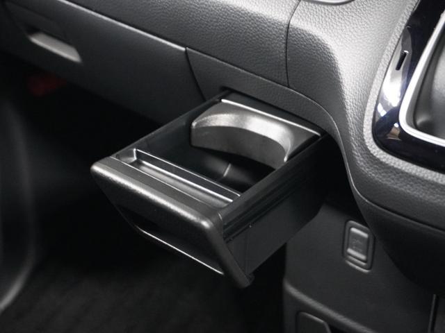 Ｎ－ＢＯＸカスタム Ｌターボスタイル＋ブラック　１オ－ナ－　ナビ　Ｒカメ　ＥＴＣ　両電扉　ＢＴ　地デジ　シートヒーター　ブラックアルミホイール　運転席ハイトアジャスターシート　合皮シート　インテリア内装ブラック　シートバックテーブル　サイドバイザー（63枚目）