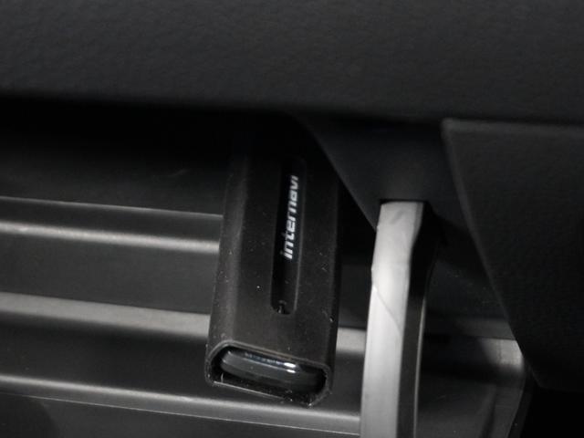 Ｎ－ＢＯＸカスタム Ｌターボスタイル＋ブラック　１オ－ナ－　ナビ　Ｒカメ　ＥＴＣ　両電扉　ＢＴ　地デジ　シートヒーター　ブラックアルミホイール　運転席ハイトアジャスターシート　合皮シート　インテリア内装ブラック　シートバックテーブル　サイドバイザー（72枚目）