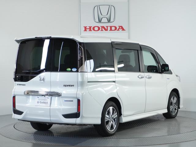 ステップワゴンスパーダ スパーダハイブリッドG・EXホンダセンシング 〇ナビ 後席モニタ 全周囲カメ ETC2.0 両電扉 BT 地デジ ドアバイザー わくわくゲート 三列シート 後席シェード シートヒーター 合皮コンビシート ウインカーミラー インテリア内装ブラック(17枚目)