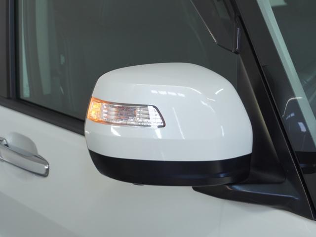 ステップワゴンスパーダ スパーダハイブリッドG・EXホンダセンシング 〇ナビ 後席モニタ 全周囲カメ ETC2.0 両電扉 BT 地デジ ドアバイザー わくわくゲート 三列シート 後席シェード シートヒーター 合皮コンビシート ウインカーミラー インテリア内装ブラック(33枚目)