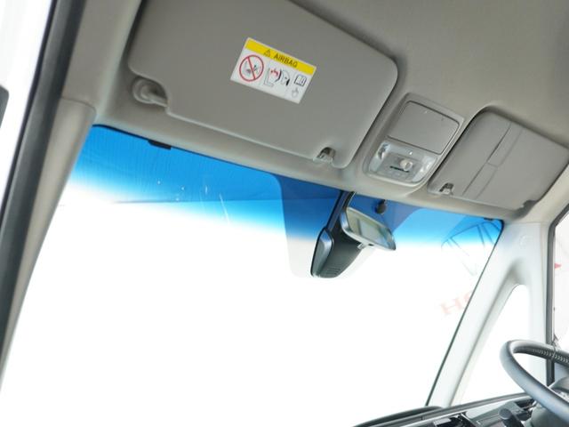 ステップワゴンスパーダ スパーダハイブリッドG・EXホンダセンシング 〇ナビ 後席モニタ 全周囲カメ ETC2.0 両電扉 BT 地デジ ドアバイザー わくわくゲート 三列シート 後席シェード シートヒーター 合皮コンビシート ウインカーミラー インテリア内装ブラック(40枚目)