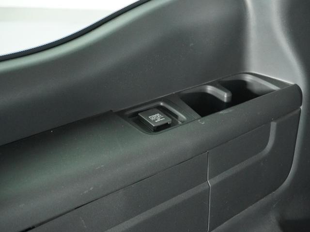 ステップワゴンスパーダ スパーダハイブリッドG・EXホンダセンシング 〇ナビ 後席モニタ 全周囲カメ ETC2.0 両電扉 BT 地デジ ドアバイザー わくわくゲート 三列シート 後席シェード シートヒーター 合皮コンビシート ウインカーミラー インテリア内装ブラック(45枚目)