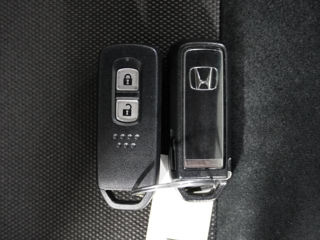 N-ONE RS 7インチ純正ナビ ドラレコ ETC バックカメラ アダプティブクルーズコントロール Bluetooth パドルシフト シートヒーター 障害物センサー オートハイビーム ツートンカラー 15インチアルミ(20枚目)