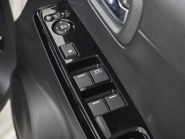 N-ONE RS 7インチ純正ナビ ドラレコ ETC バックカメラ アダプティブクルーズコントロール Bluetooth パドルシフト シートヒーター 障害物センサー オートハイビーム ツートンカラー 15インチアルミ(40枚目)