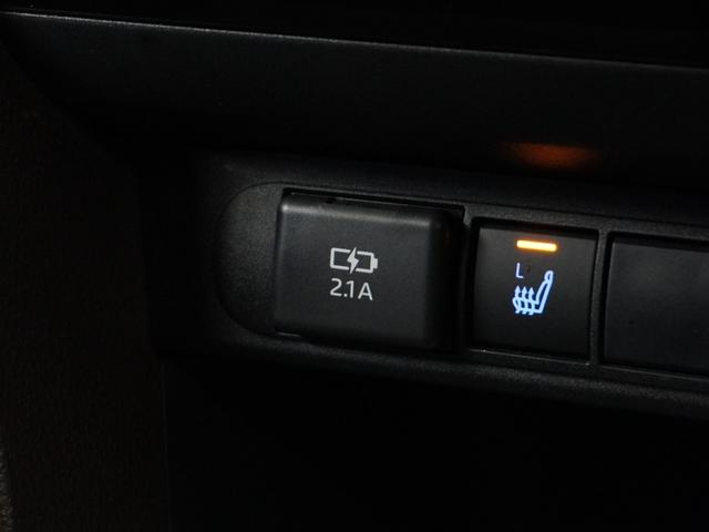 ヤリスクロス ハイブリッドＺ　ナビ　全周囲カメラ　ＢＴ接続　ＥＴＣ　クルコン　　ブラインドスポットモニター　液晶メーター　インテリア内装ブラウン　サイドバイザー　合皮コンビブラウンシート　ウインカーミラー　運転席パワーシート（5枚目）