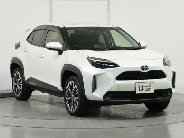 ヤリスクロス ハイブリッドＺ　ナビ　全周囲カメラ　ＢＴ接続　ＥＴＣ　クルコン　　ブラインドスポットモニター　液晶メーター　インテリア内装ブラウン　サイドバイザー　合皮コンビブラウンシート　ウインカーミラー　運転席パワーシート（23枚目）