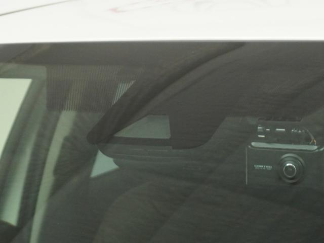 ヤリスクロス ハイブリッドＺ　ナビ　全周囲カメラ　ＢＴ接続　ＥＴＣ　クルコン　　ブラインドスポットモニター　液晶メーター　インテリア内装ブラウン　サイドバイザー　合皮コンビブラウンシート　ウインカーミラー　運転席パワーシート（28枚目）