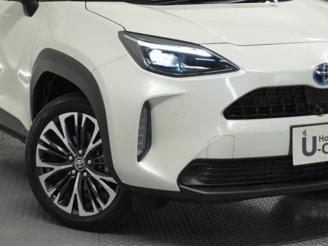 ヤリスクロス ハイブリッドＺ　ナビ　全周囲カメラ　ＢＴ接続　ＥＴＣ　クルコン　　ブラインドスポットモニター　液晶メーター　インテリア内装ブラウン　サイドバイザー　合皮コンビブラウンシート　ウインカーミラー　運転席パワーシート（32枚目）