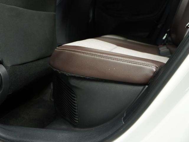 ヤリスクロス ハイブリッドＺ　ナビ　全周囲カメラ　ＢＴ接続　ＥＴＣ　クルコン　　ブラインドスポットモニター　液晶メーター　インテリア内装ブラウン　サイドバイザー　合皮コンビブラウンシート　ウインカーミラー　運転席パワーシート（36枚目）