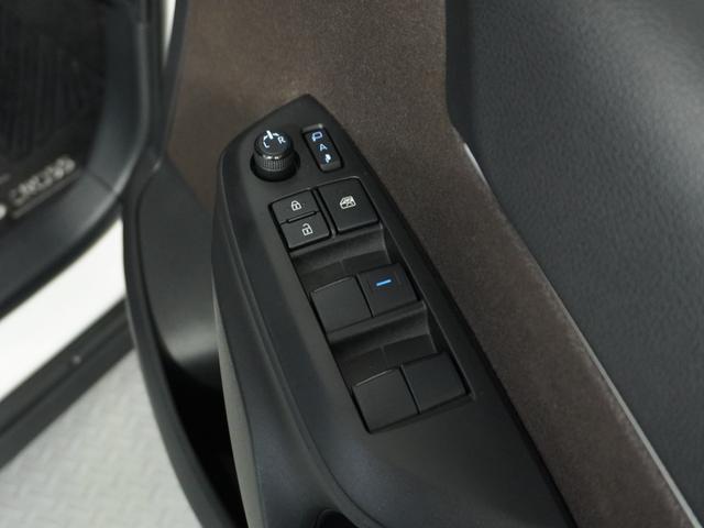 ヤリスクロス ハイブリッドＺ　ナビ　全周囲カメラ　ＢＴ接続　ＥＴＣ　クルコン　　ブラインドスポットモニター　液晶メーター　インテリア内装ブラウン　サイドバイザー　合皮コンビブラウンシート　ウインカーミラー　運転席パワーシート（48枚目）