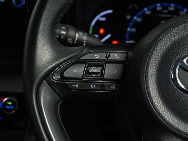 ヤリスクロス ハイブリッドＺ　ナビ　全周囲カメラ　ＢＴ接続　ＥＴＣ　クルコン　　ブラインドスポットモニター　液晶メーター　インテリア内装ブラウン　サイドバイザー　合皮コンビブラウンシート　ウインカーミラー　運転席パワーシート（50枚目）