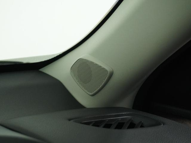 ヤリスクロス ハイブリッドＺ　ナビ　全周囲カメラ　ＢＴ接続　ＥＴＣ　クルコン　　ブラインドスポットモニター　液晶メーター　インテリア内装ブラウン　サイドバイザー　合皮コンビブラウンシート　ウインカーミラー　運転席パワーシート（54枚目）