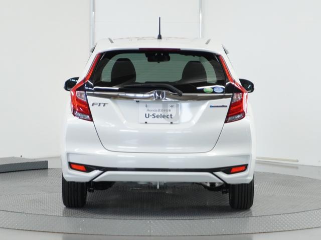 フィットハイブリッド Ｌホンダセンシング　１オ－ナ－　ナビ　Ｒカメ　Ｄレコ　ＥＴＣ　クルコン　ＢＴ　地デジ　サイドバイザー　合皮コンビシート　インテリア内装ブラック　サイドバイザー　モデューロアルミホイル　フロントグラデーションガラス（28枚目）