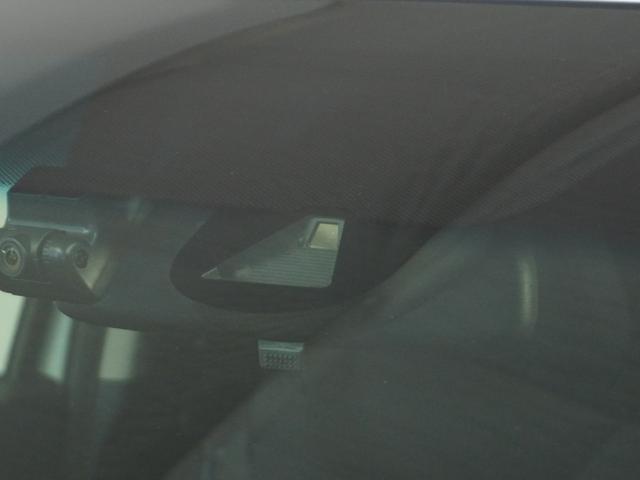 フィットハイブリッド Ｌホンダセンシング　１オ－ナ－　ナビ　Ｒカメ　Ｄレコ　ＥＴＣ　クルコン　ＢＴ　地デジ　サイドバイザー　合皮コンビシート　インテリア内装ブラック　サイドバイザー　モデューロアルミホイル　フロントグラデーションガラス（29枚目）