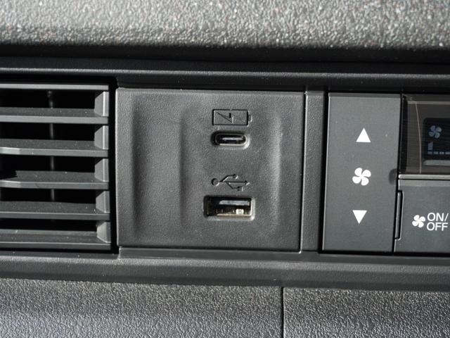 Ｎ－ＢＯＸカスタム ベースグレード　デモカー　９インチ純正ナビ　ドラレコ　ＥＴＣ　バックカメラ　両側電動スライドドア　渋滞追従クルーズ　　Ｂｌｕｅｔｏｏｔｈ　障害物センサー　シートヒーター　デイライト　オートライト　禁煙車　スペアキー有（7枚目）