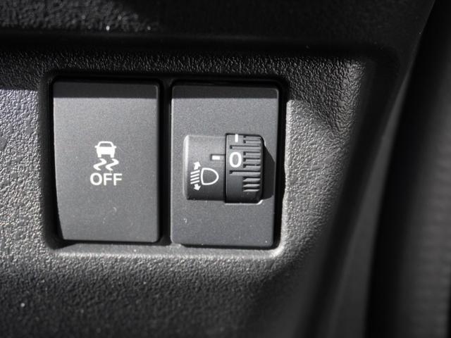 Ｎ－ＢＯＸカスタム ベースグレード　デモカー　９インチ純正ナビ　ドラレコ　ＥＴＣ　バックカメラ　両側電動スライドドア　渋滞追従クルーズ　　Ｂｌｕｅｔｏｏｔｈ　障害物センサー　シートヒーター　デイライト　オートライト　禁煙車　スペアキー有（44枚目）