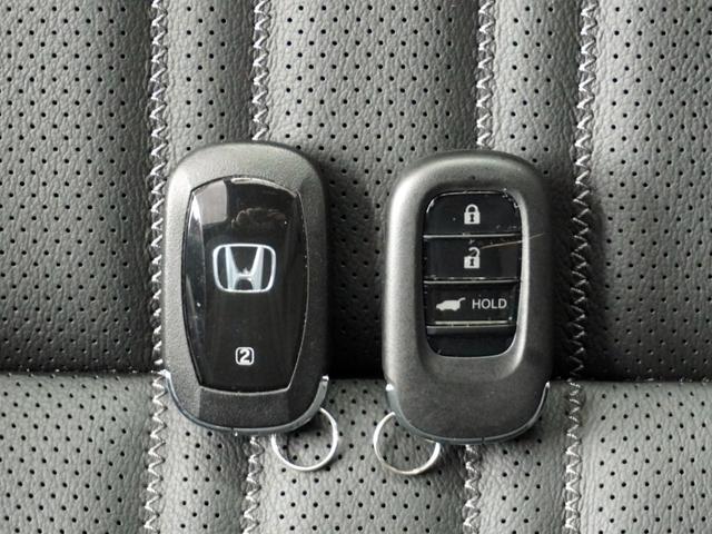 ���X�}�[�g�L�[���J�M���o�b�O��|�P�b�g�ɓ��ꂽ�܂܂ł��h�A���b�N�̊J���ł���w�X�}�[�g�L�[�x�t���I�J�V��Â��Ȃ��Ă��J�M�����o���K�v���Ȃ��h�A�̊J�����G���W�����n���ł��܂�