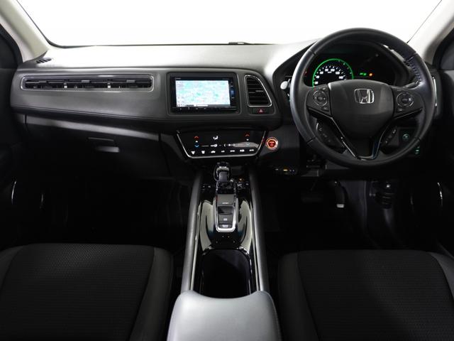 ヴェゼル ハイブリッドＸ・ホンダセンシング　ワンオーナー　７インチ純正ナビ　ＥＴＣ　バックカメラ　アダプティブクルーズコントロール　Ｂｌｕｅｔｏｏｔｈ　パドルシフト　１６インチ純正アルミホイール　禁煙車　フルセグＴＶ　ＤＶＤ　ＬＥＤヘッドライト（6枚目）