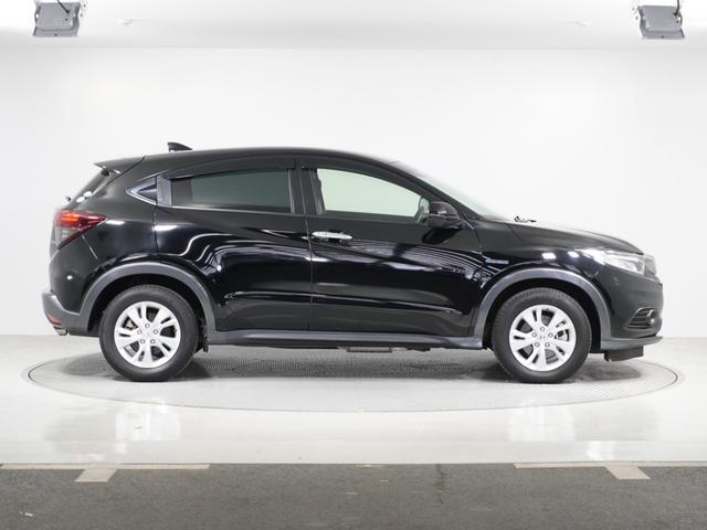 ヴェゼル ハイブリッドＸ・ホンダセンシング　ワンオーナー　７インチ純正ナビ　ＥＴＣ　バックカメラ　アダプティブクルーズコントロール　Ｂｌｕｅｔｏｏｔｈ　パドルシフト　１６インチ純正アルミホイール　禁煙車　フルセグＴＶ　ＤＶＤ　ＬＥＤヘッドライト（26枚目）