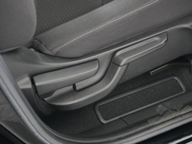 ヴェゼル ハイブリッドＸ・ホンダセンシング　ワンオーナー　７インチ純正ナビ　ＥＴＣ　バックカメラ　アダプティブクルーズコントロール　Ｂｌｕｅｔｏｏｔｈ　パドルシフト　１６インチ純正アルミホイール　禁煙車　フルセグＴＶ　ＤＶＤ　ＬＥＤヘッドライト（41枚目）