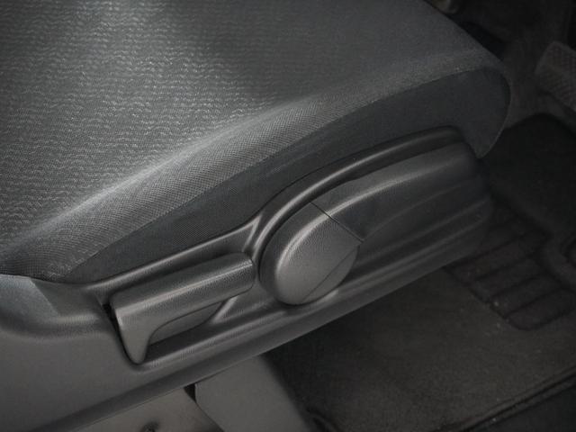 Ｎ－ＢＯＸ ＧＳＳパッケージ　７インチ純正ナビ　ＥＴＣ　バックカメラ　禁煙車　両側電動スライドドア　１４インチ純正アルミホイール　ワンセグ　ＣＤ／ＤＶＤ再生　スペアキー有り　ヒルスタートアシスト　ＵＶカットガラス　横滑り防止装置（12枚目）