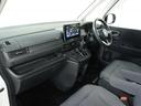 エアー　１オ－ナ－　ナビ　後席モニタ　Ｒカメ　ＥＴＣ　両電扉　ＢＴ　後席シェード　運転席ハイトアジャスターシート　液晶メーター　インテリア内装黒　サイドバイザー　二列目キャプテンシート　電動サイドブレーキ（36枚目）