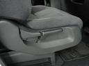 エアー　１オ－ナ－　ナビ　後席モニタ　Ｒカメ　ＥＴＣ　両電扉　ＢＴ　後席シェード　運転席ハイトアジャスターシート　液晶メーター　インテリア内装黒　サイドバイザー　二列目キャプテンシート　電動サイドブレーキ（46枚目）