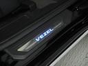 ハイブリッドＺ・ホンダセンシング　ナビ　Ｒカメ　ＥＴＣ　クルコン　ＢＴ　地デジ　シートヒーター　ブレーキホールド付電動パーキングブレーキ　インテリア内装ブラック　運転席ハイトアジャスターシート　サイドバイザー　合皮コンビシート（29枚目）