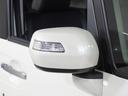 ◆ドアミラーウインカー◆ドアミラーにウインカーを装備しています。対向車に自身の進行方向を合図し安全に運転できます。