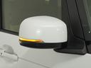 ◆ドアミラーウインカー◆ドアミラーにウインカーを装備しています。対向車に自身の進行方向を合図し安全に運転できます。