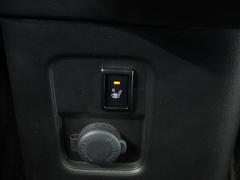 ◆シートヒーター装備◆　寒い季節にピッタリなのが、このシートヒーター！寒い季節もシートヒーターが体を温めてくれます。寒い季節もドライブが楽しくなります。 5