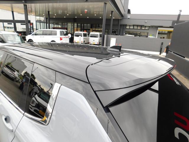 アウトランダーＰＨＥＶ Ｐエグゼクティブパッケージ　セミアニリンレザーシート（ブリックブラウン色）　ダイナミックサウンドヤマハアルティメート（１２スピーカー　デュアルアンプ）　スマホ連携ナビ　マルチアラウンドモニター　デジタルルームミラー（11枚目）