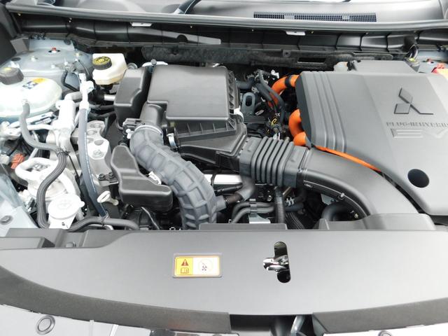 アウトランダーＰＨＥＶ Ｐエグゼクティブパッケージ　セミアニリンレザーシート（ブリックブラウン色）　ダイナミックサウンドヤマハアルティメート（１２スピーカー　デュアルアンプ）　スマホ連携ナビ　マルチアラウンドモニター　デジタルルームミラー（24枚目）