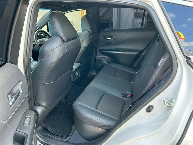 ハリアーＰＨＥＶ Ｚ　モデリスタ　調光パノラマルーフ　寒冷地　純ナビ　全周Ｃ　ＪＢＬサウンド　ＡＣＣ　レーンキープ　プリクラ　ＢＳＭ　黒革　Ｐシート　シートＨ　エアシート　ステアリングＨ　ＨＵＤ　純正デジタルインナーミラー（16枚目）