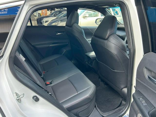 ハリアーＰＨＥＶ Ｚ　モデリスタ　調光パノラマルーフ　寒冷地　純ナビ　全周Ｃ　ＪＢＬサウンド　ＡＣＣ　レーンキープ　プリクラ　ＢＳＭ　黒革　Ｐシート　シートＨ　エアシート　ステアリングＨ　ＨＵＤ　純正デジタルインナーミラー（17枚目）