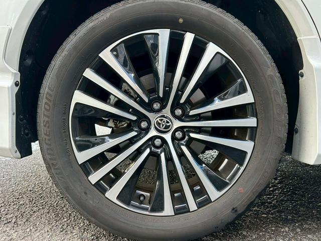 ハリアーＰＨＥＶ Ｚ　モデリスタ　調光パノラマルーフ　寒冷地　純ナビ　全周Ｃ　ＪＢＬサウンド　ＡＣＣ　レーンキープ　プリクラ　ＢＳＭ　黒革　Ｐシート　シートＨ　エアシート　ステアリングＨ　ＨＵＤ　純正デジタルインナーミラー（32枚目）