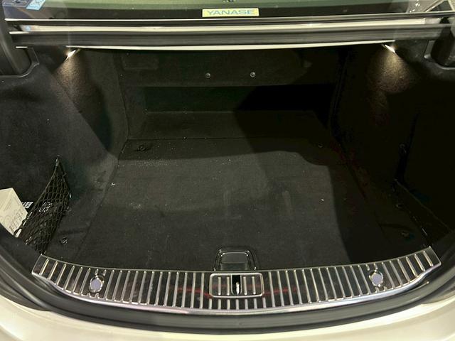Sクラス S550ロング レーダーセーフティPKG パノラミックスライディングルーフ 純正ナビ 地デジ 360°カメラ ブラックレザー Pシート シートH エアシート パワートランク 純正19インチAW(17枚目)