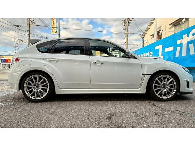 �X�܉c�Ǝ��Ԃ͂P�O���`�P�X���ƂȂ��Ă���܂��̂ł����X�A���₢���킹�����҂����Ă���܂��B