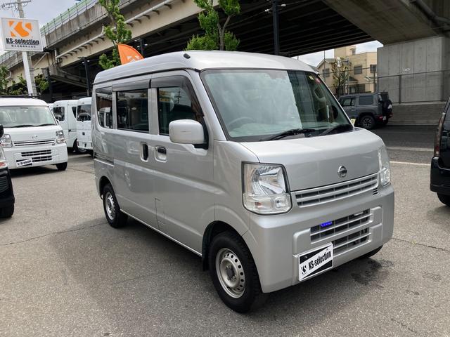 ＮＶ１００クリッパーバン ＤＸ　ＧＬエマージェンシーブレーキパッケージ　５ＡＧＳ車　２ｎｄ発進　衝突軽減ブレーキ　横滑り防止　ラジオ　ＣＤ　バックカメラ　電動格納ミラー　パワーウィンドウ　両側スライドドア　キーレス（4枚目）