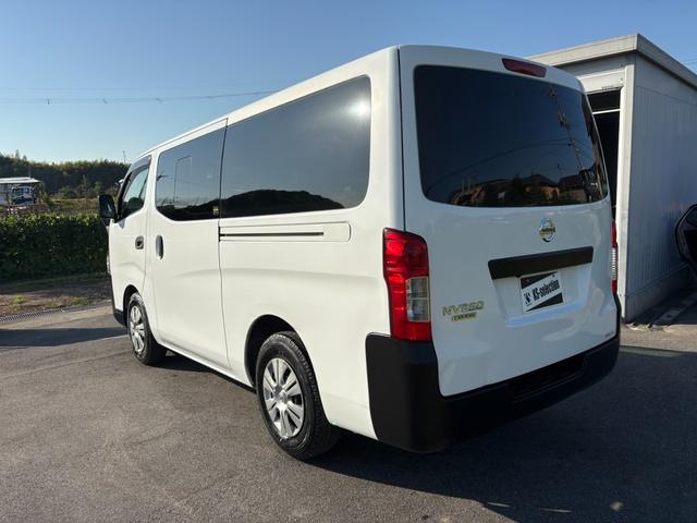 ＮＶ３５０キャラバンバン ロングＤＸターボ　４ＡＴ　衝突軽減ブレーキ　横滑り防止　純正ナビ　フルセグ　Ｂｌｕｅｔｏｏｔｈ接続可　ラジオ　バックカメラ　マニュアルエアコン　ＥＴＣ　前席パワーウィンドウ　純正キーレス（7枚目）