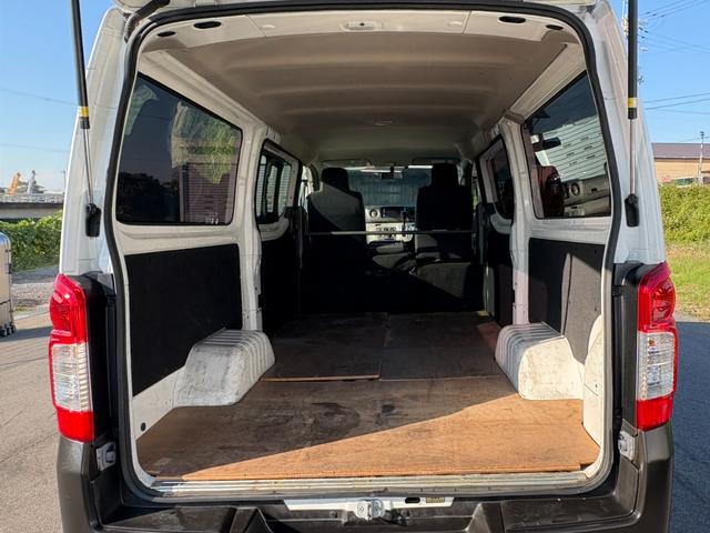 ＮＶ３５０キャラバンバン ロングＤＸターボ　４ＡＴ　衝突軽減ブレーキ　横滑り防止　純正ナビ　フルセグ　Ｂｌｕｅｔｏｏｔｈ接続可　ラジオ　バックカメラ　マニュアルエアコン　ＥＴＣ　前席パワーウィンドウ　純正キーレス（25枚目）