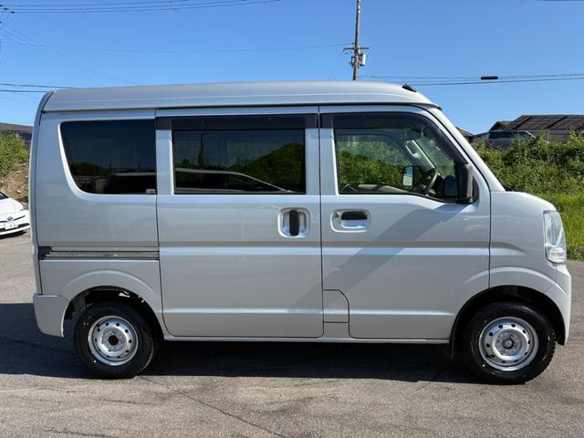 ＮＶ１００クリッパーバン ＤＸ　ＧＬパッケージ　５ＡＧＳ車　２ｎｄ発進　純正ラジオ　ＥＴＣ　ドライブレコーダー　ミラー型バックカメラ　マニュアルエアコン　前席パワーウィンドウ　純正キーレス（5枚目）