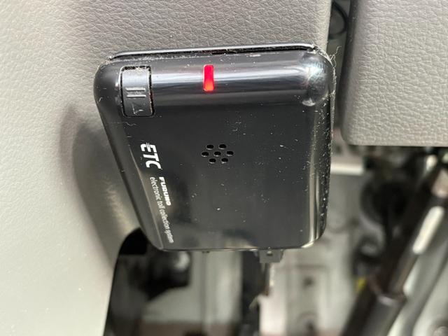 スクラム バスター 4AT 衝突軽減ブレーキ 横滑り防止 パーキングアシスト 社外ナビ Bluetooth接続可 ラジオ バックカメラ ETC マニュアルエアコン 電格ミラー 全席パワーウィンドウ 純正キーレス(32枚目)