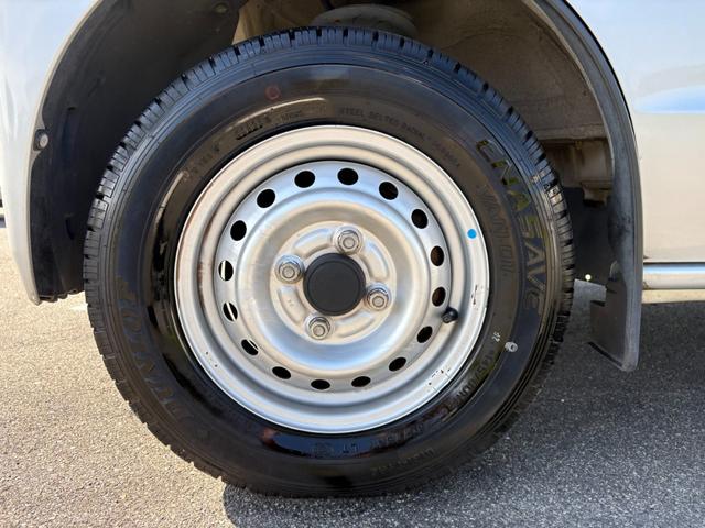 ＮＶ１００クリッパーバン ＤＸ　ＧＬセーフティパッケージ　４ＡＴ　衝突軽減ブレーキ　横滑り防止　パーキングアシスト　純正ナビ　フルセグ　Ｂｌｕｅｔｏｏｔｈ接続可　ラジオ　バックカメラ　ＥＴＣ　ドライブレコーダー　マニュアルエアコン　前席パワーウィンドウ（20枚目）